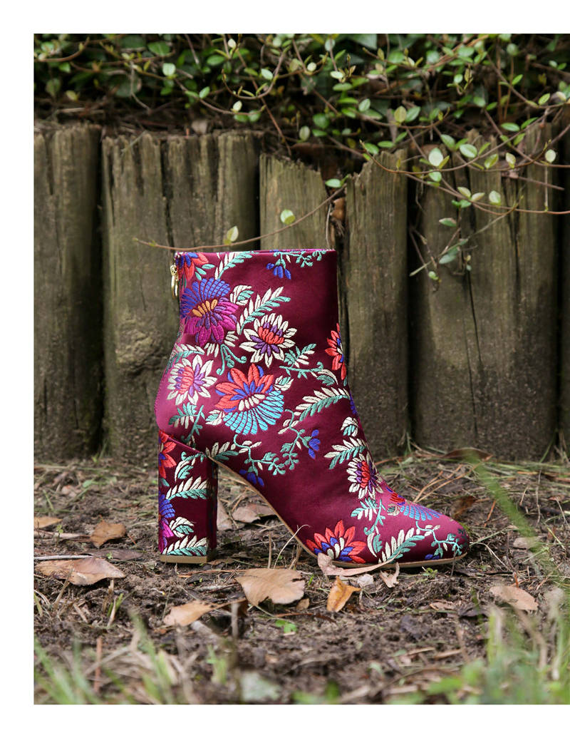 美国橡树河购物中心秋季时装品牌画册三十三